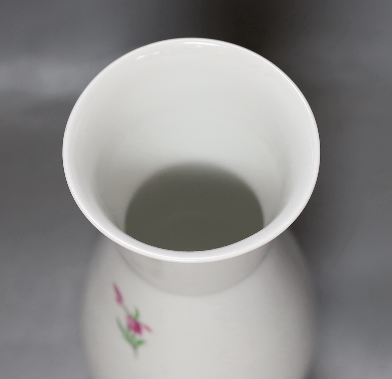 A cased Meissen floral vase, c.1970, 24cm